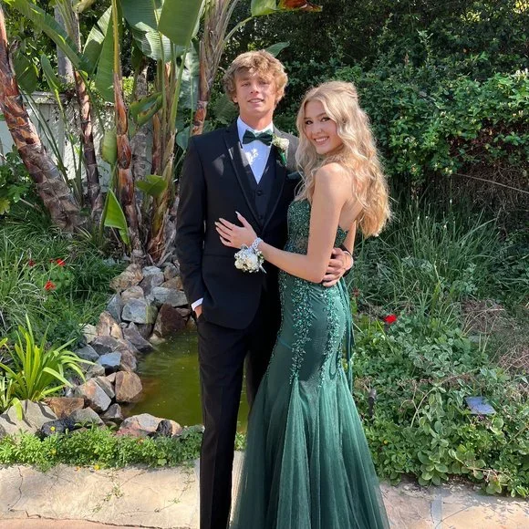 Amelia Couture | Dresses | Amelia Couture Size 2 Emerald Green | Poshmark Amelia Couture | Dresses | Amelia Couture Size 2 Emerald Green | Poshmark